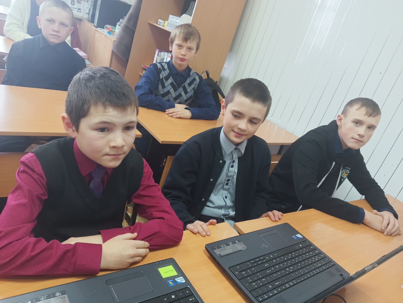 Организация участия обучающихся центров  «Точка роста» в муниципальном этапе  «Всероссийской олимпиады школьников».