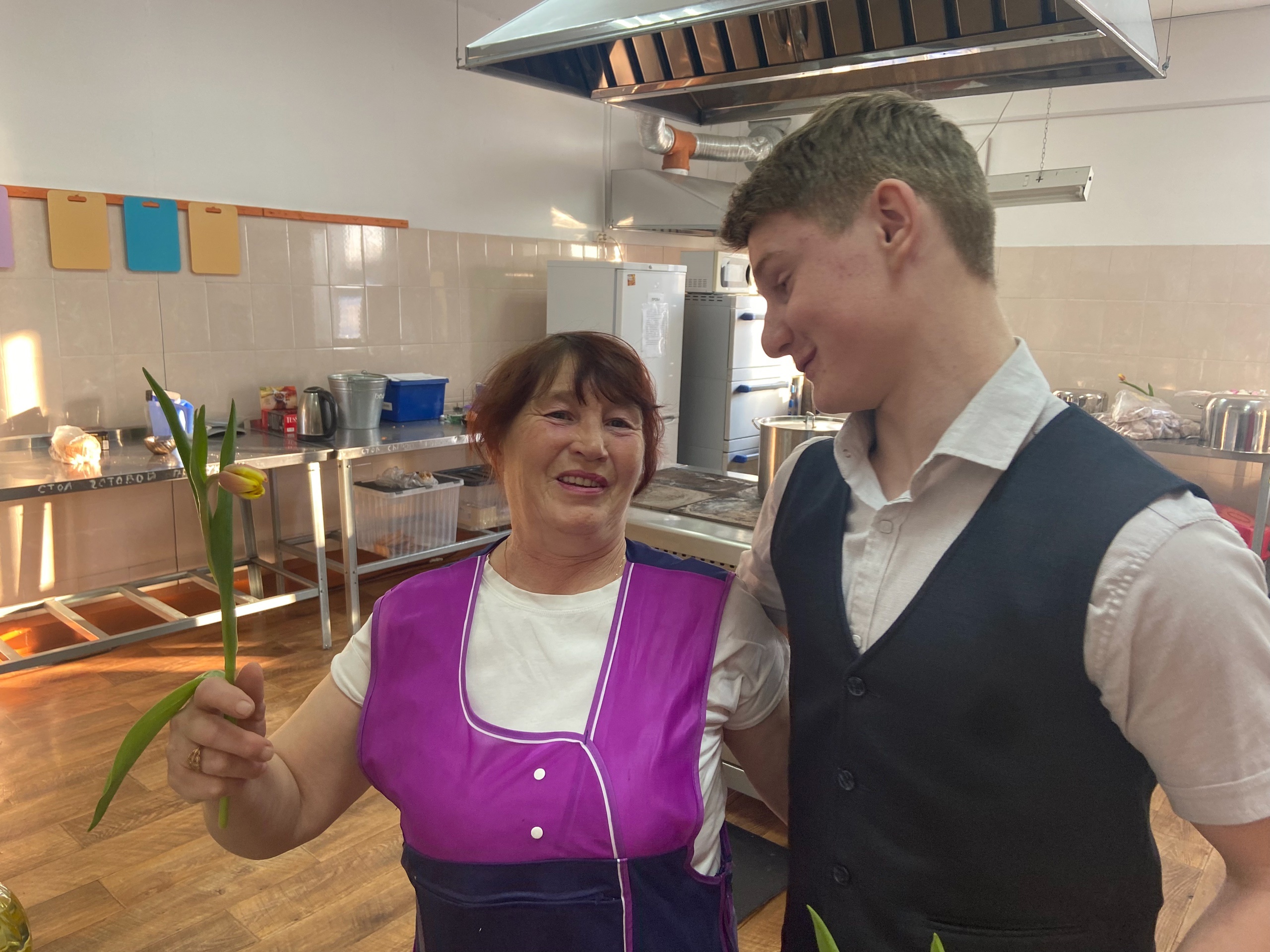 Вам Любимые.