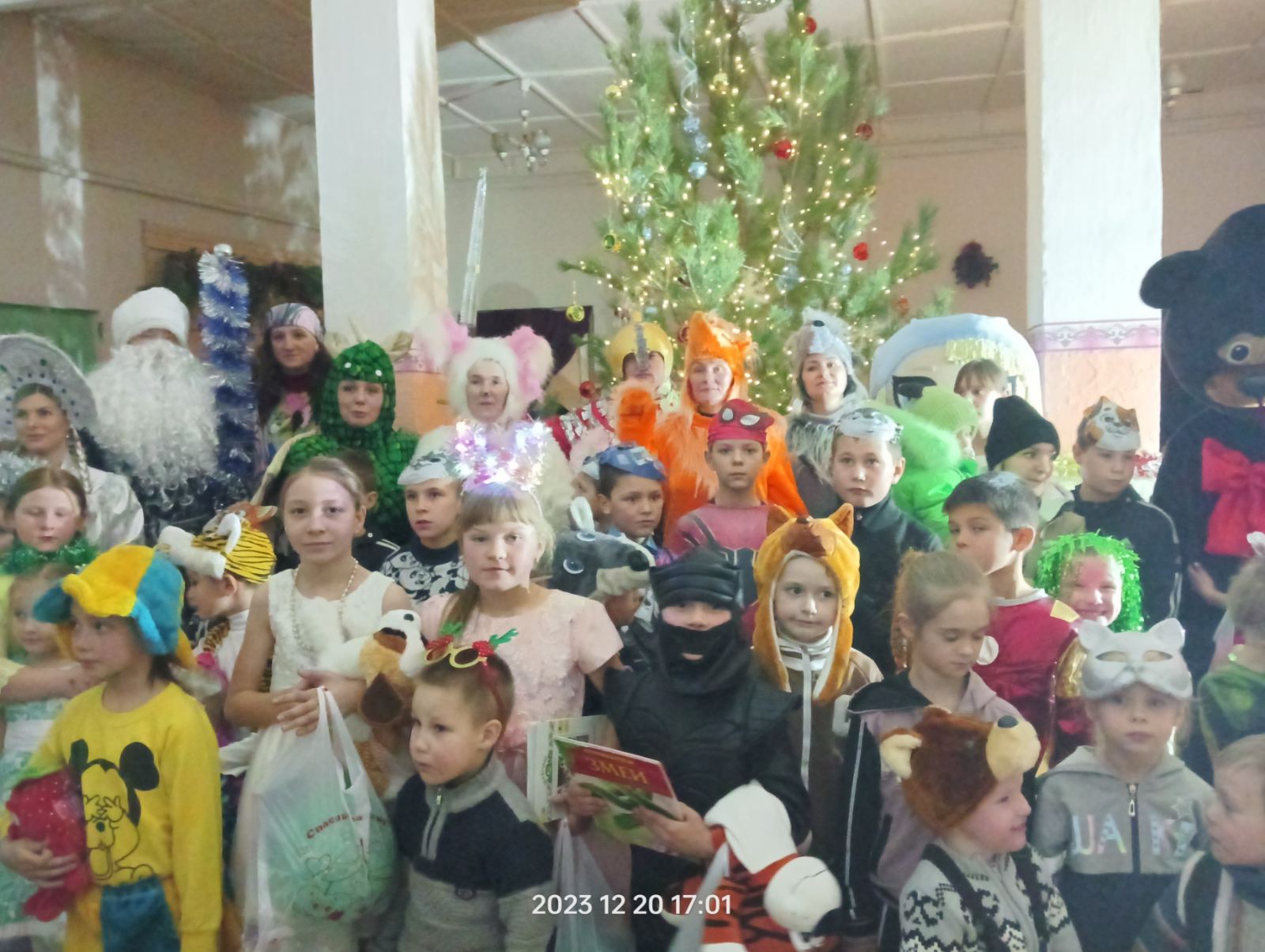 Новогоднее представление организовано Централизованной бухгалтерией АЧРМО.